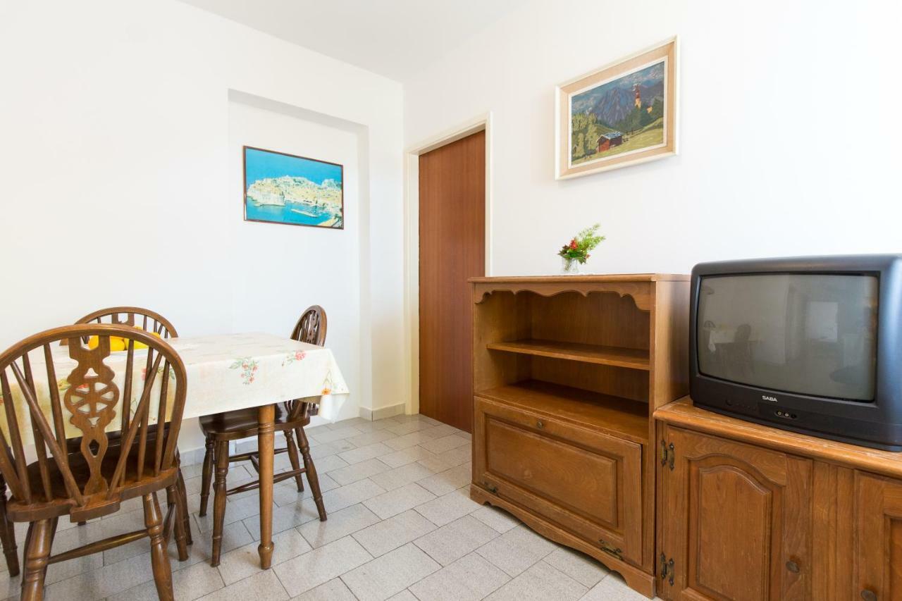 Apartment Pavacic 克尔克 外观 照片